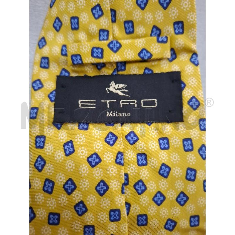CRAVATTA ETRO MILANO GIALLA FIORI AZZURRI | Mercatino dell'Usato Salerno fratte 2