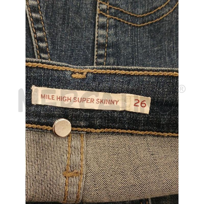 JEANS DONNA LEVI'S  | Mercatino dell'Usato Salerno fratte 3