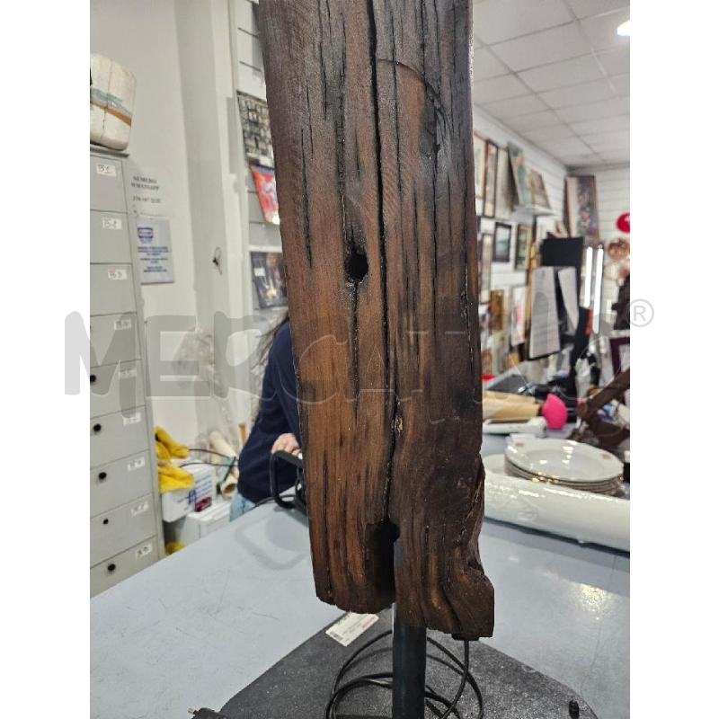LAMPADA PIANTANA TRAVE LEGNO | Mercatino dell'Usato Salerno fratte 3