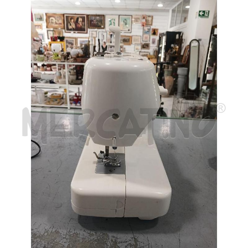 MACCHINA CUCIRE SINGER CON FIORE ROSSO | Mercatino dell'Usato Salerno fratte 4