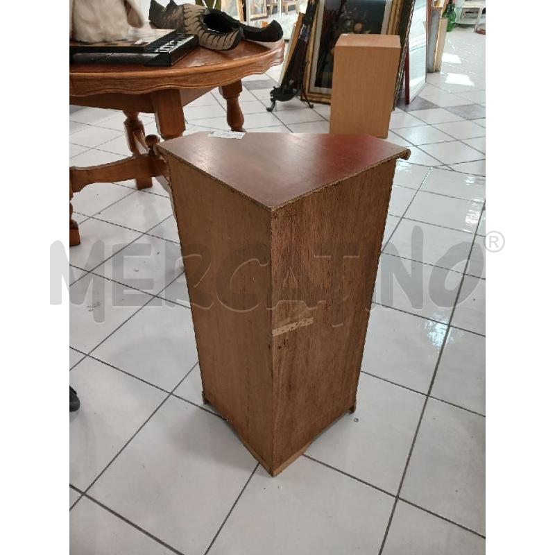 MOBILETTO IN LEGNO ANGOLARE CON ANTA | Mercatino dell'Usato Salerno fratte 3