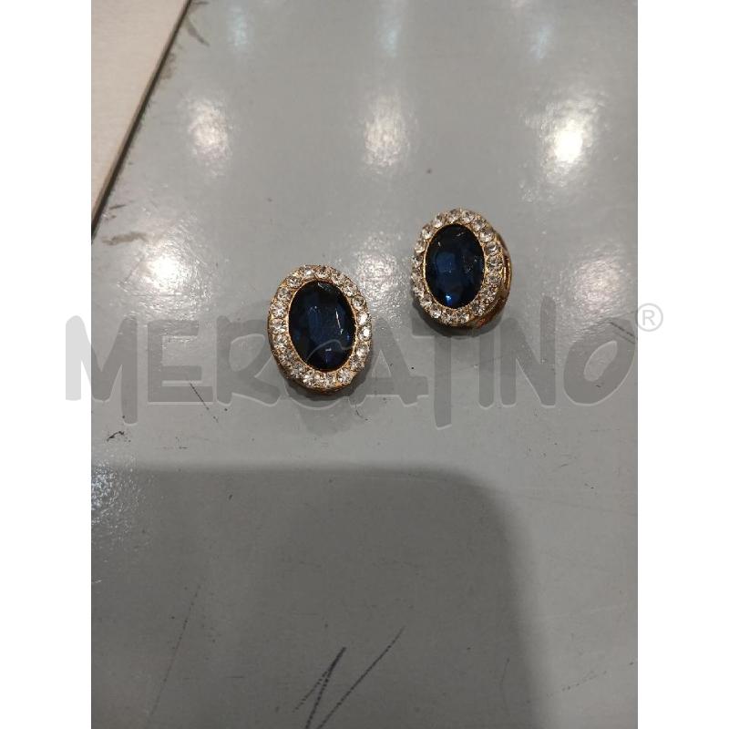 ORECCHINI PIETRA BLU OVALE CENTRALE PIETRINE BIANCHE CONT. | Mercatino dell'Usato Salerno fratte 2