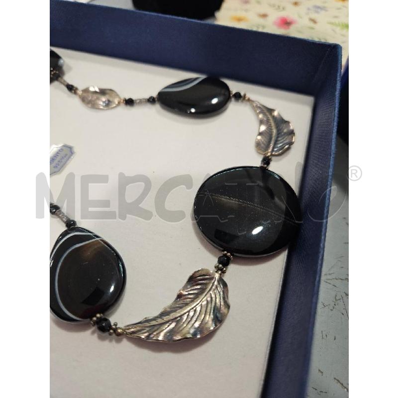 PARURE COLLANA + ORECCHINI A PIETRE NERE | Mercatino dell'Usato Salerno fratte 3