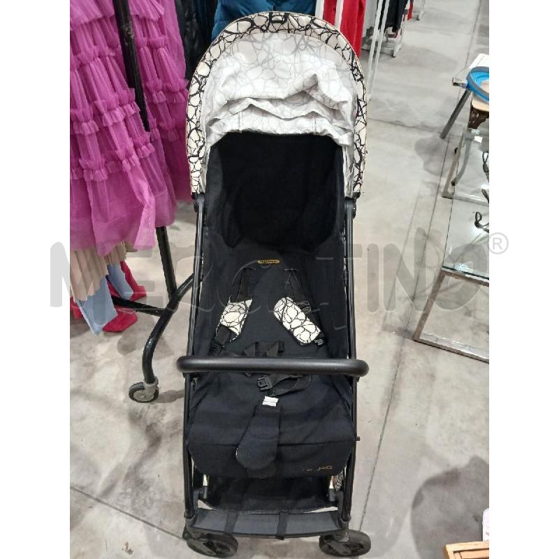 PASSEGGINO PEG PEREGO NERO | Mercatino dell'Usato Salerno fratte 2