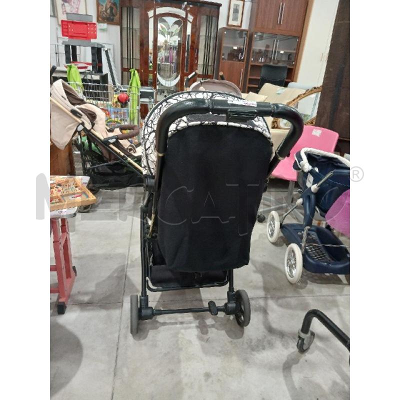 PASSEGGINO PEG PEREGO NERO | Mercatino dell'Usato Salerno fratte 4
