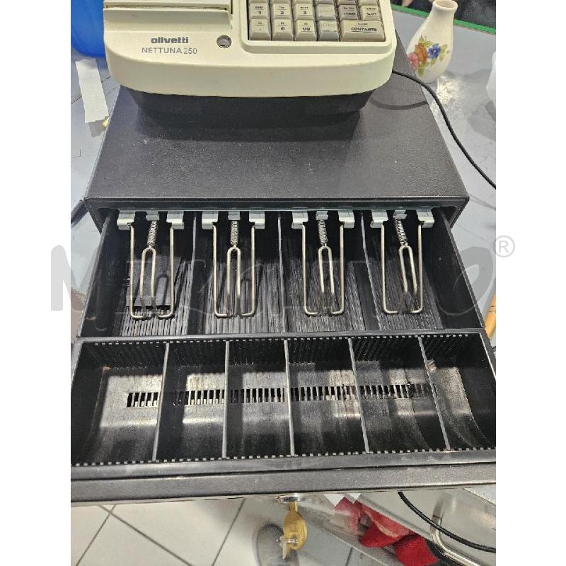 REGISTRATORE DI CASSA OLIVETTI NETTUNA 250  | Mercatino dell'Usato Salerno fratte 3