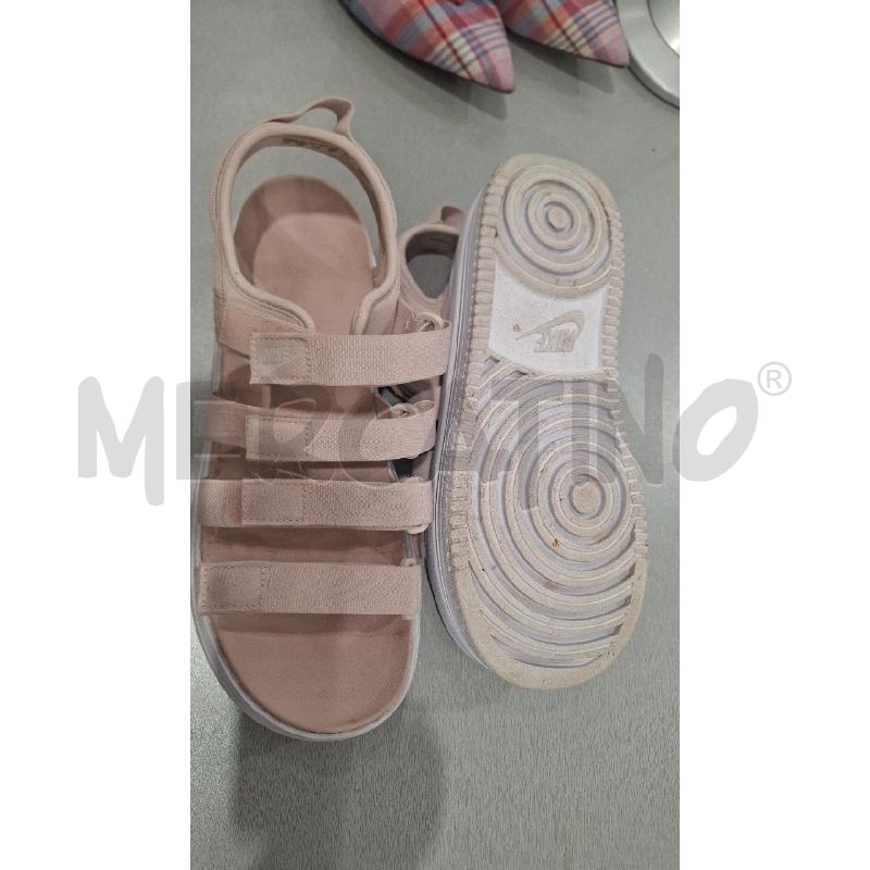 SANDALI DONNA NIKE ROSE' | Mercatino dell'Usato Salerno fratte 4