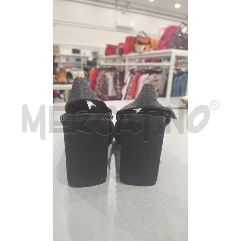 SANDALI DONNA PEDRO GARCIA NERO CHIUS. A STRAPPO | Mercatino dell'Usato Salerno fratte 3