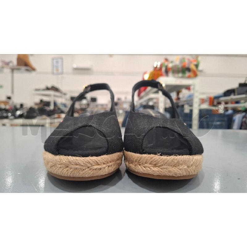 SANDALI DONNA TOMMY HILFIGER NERI ZEPPA N.39 (NUOVI) | Mercatino dell'Usato Salerno fratte 2
