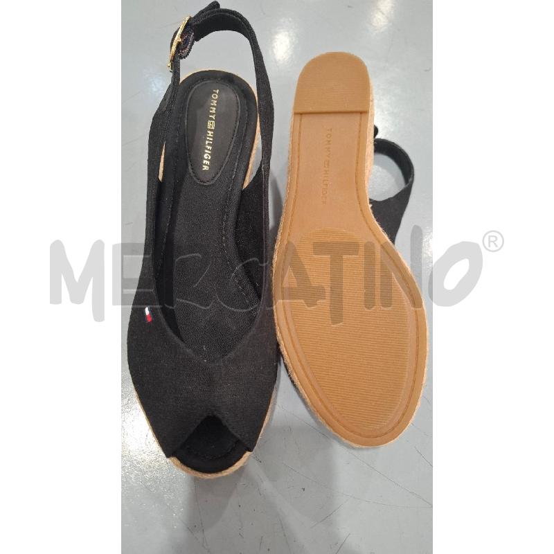SANDALI DONNA TOMMY HILFIGER NERI ZEPPA N.39 (NUOVI) | Mercatino dell'Usato Salerno fratte 4