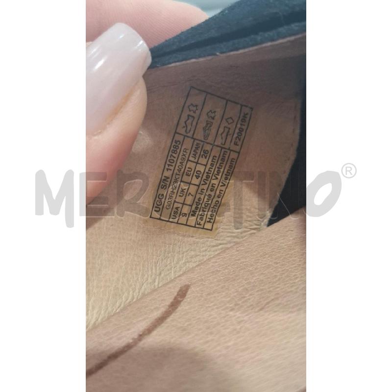 SANDALI DONNA UGG KURI FIOCCO NERO | Mercatino dell'Usato Salerno fratte 5
