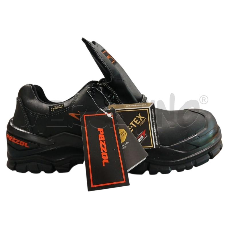 SCARPE ANTINFORTUNISTICHE PEZZOL NERE TG 42 NUOVE CARTELLINATE | Mercatino dell'Usato Salerno fratte 1
