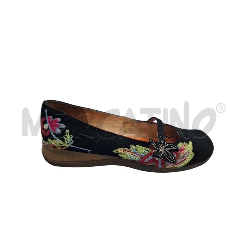 SCARPE DONNA CAFE'NOIR NERE DISEGNI SUI LATI | Mercatino dell'Usato Salerno fratte 1