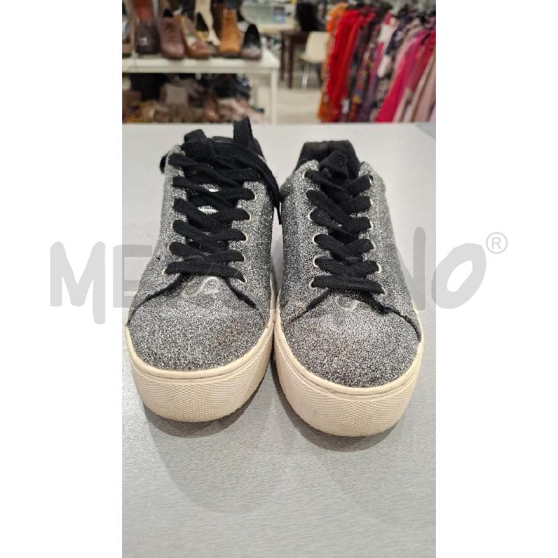 SCARPE DONNA GUESS GRIGIA BRILL. | Mercatino dell'Usato Salerno fratte 2