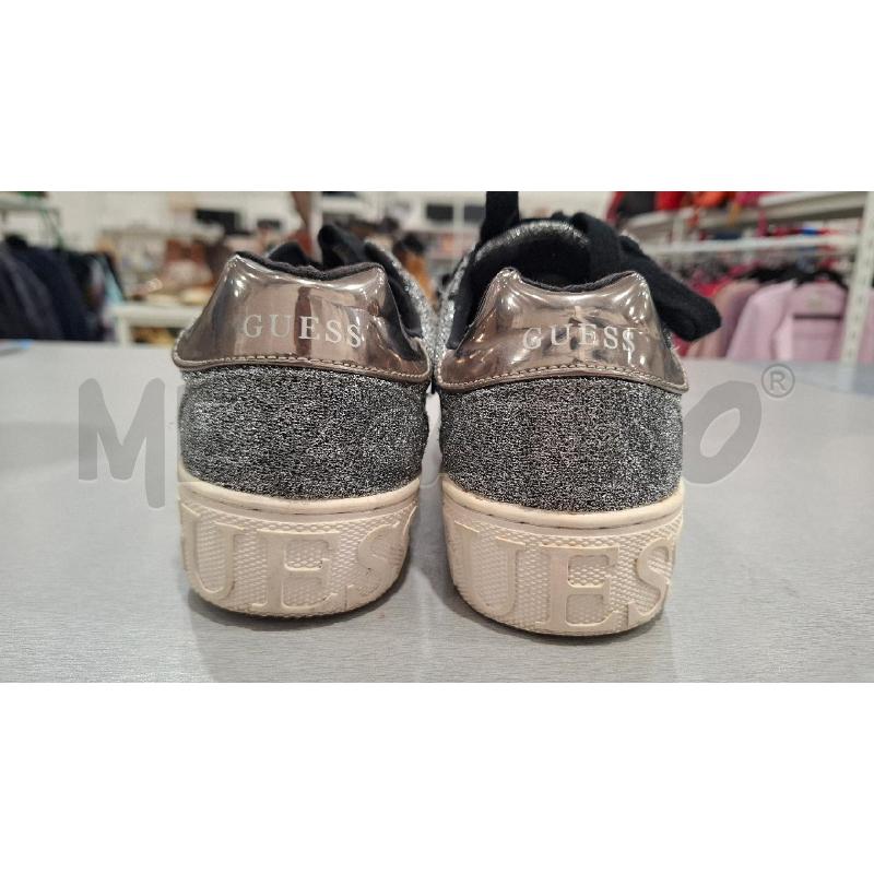 SCARPE DONNA GUESS GRIGIA BRILL. | Mercatino dell'Usato Salerno fratte 3