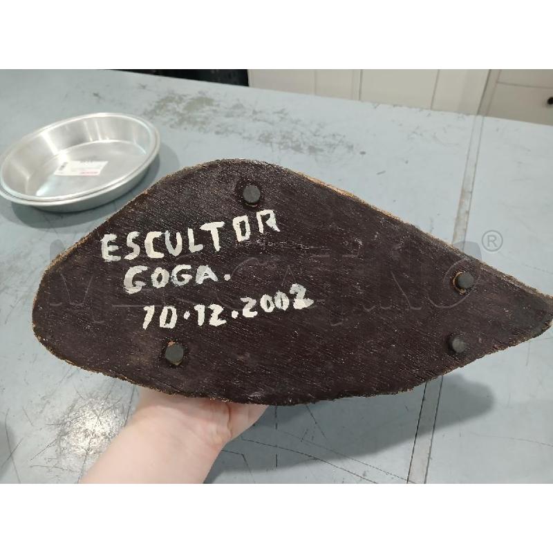 SCULTURA COCCODRILLO PORTAPENNE DI GOGA BRASILIANA | Mercatino dell'Usato Salerno fratte 3