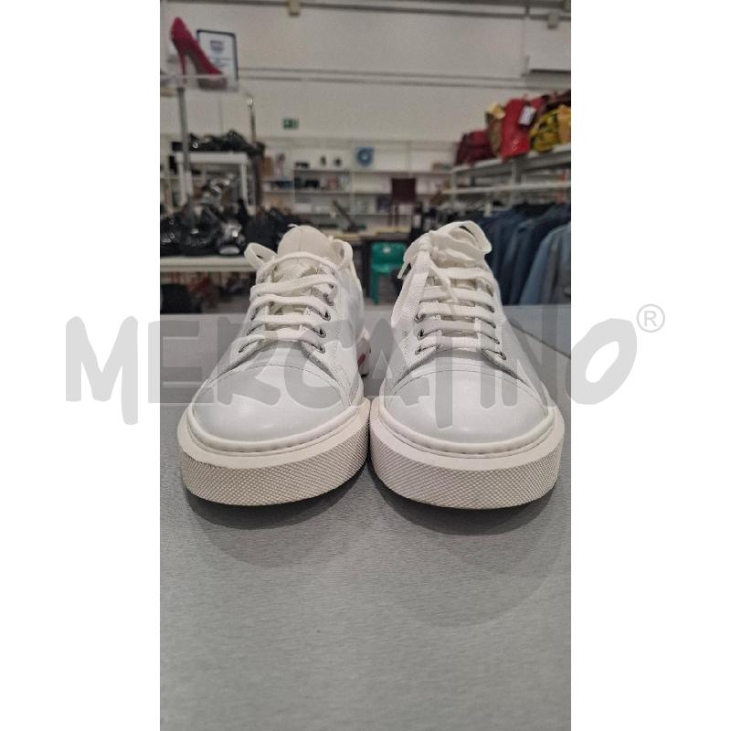 SNEAKERS UOMO ELEVENTY BIANCHE N.40 | Mercatino dell'Usato Salerno fratte 2