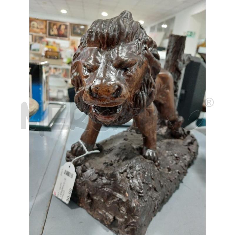 STATUETTA CERAMICA LEONE CON TRONCO  | Mercatino dell'Usato Salerno fratte 2
