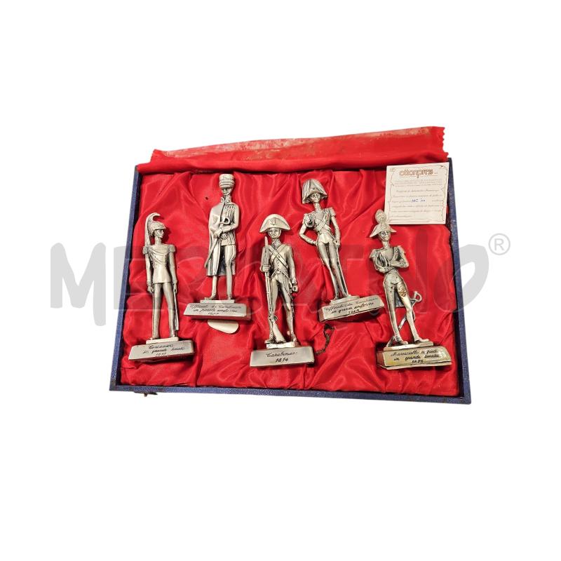 STATUINE CARABINIERI IN ALTA UNIFORME PELTRO OTTONPRESS  | Mercatino dell'Usato Salerno fratte 1