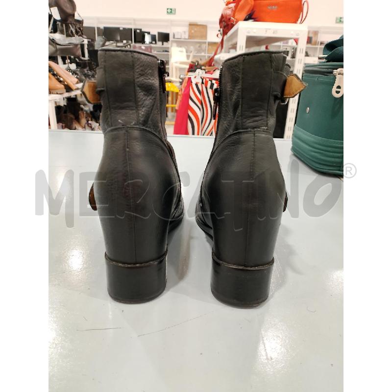 STIVALETTI DONNA JEFFREY CAMBELL NERI CON RIALZO INTERNO | Mercatino dell'Usato Salerno fratte 3