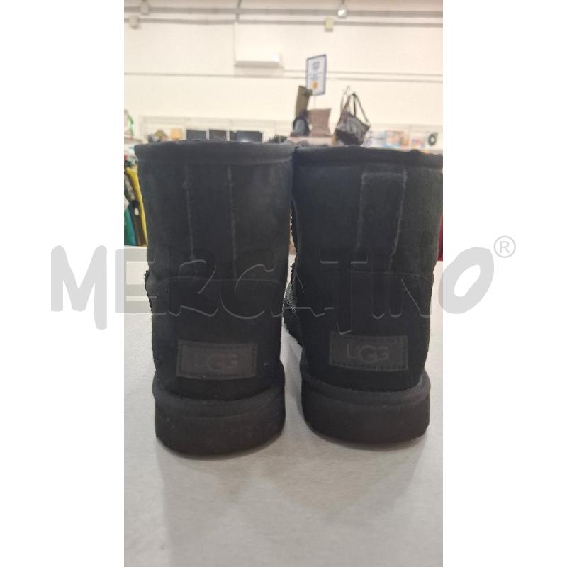 STIVALETTI DONNA UGG NERE | Mercatino dell'Usato Salerno fratte 3