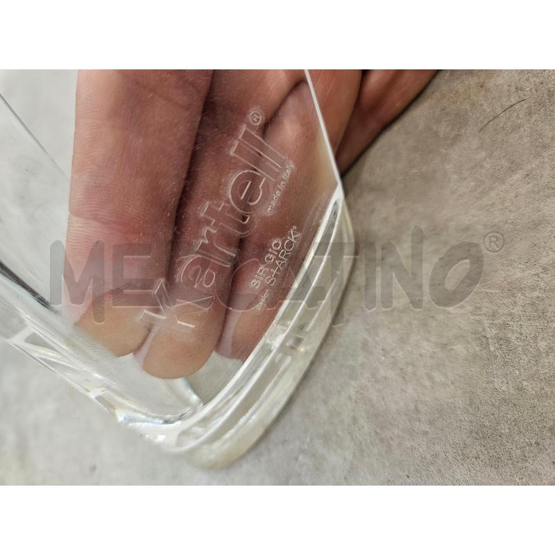 TAVOLO KARTELL SIR GIO TECNOPOLIMERO ARANCIO QUADRATO  | Mercatino dell'Usato Salerno fratte 3