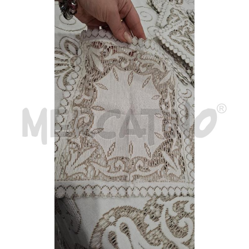 TOVAGLIA VINTAGE RETTANGOLARE BIANCA DECORAZIONI BEIGE + 12 TOVAGLIOLI | Mercatino dell'Usato Salerno fratte 3