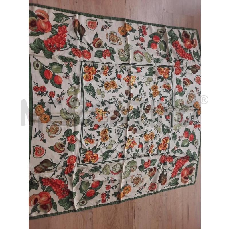FOULARD SETA FIORI E FRUTTA | Mercatino dell'Usato Siena 2