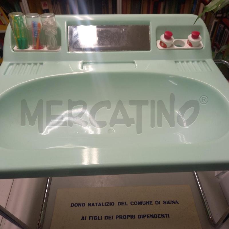 GIOCO LAVABO FASCIATOIO PER BAMBOLE ANNI 70 | Mercatino dell'Usato Siena 2