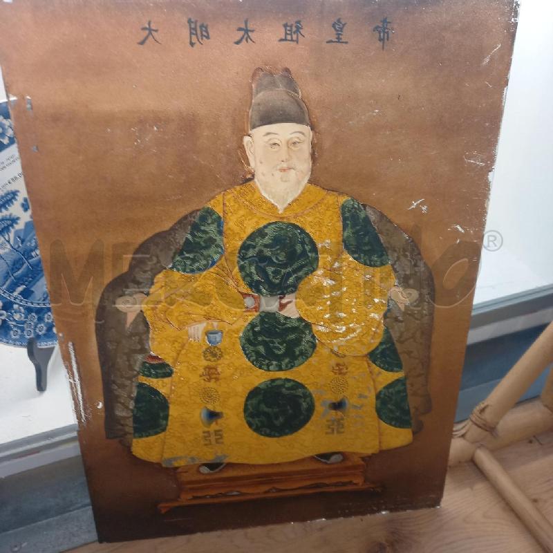 LASTRA DI VETRO DIPINTA IMPERATORE CINA DIFETTI SULLA VERNICIATURA  | Mercatino dell'Usato Siena 1