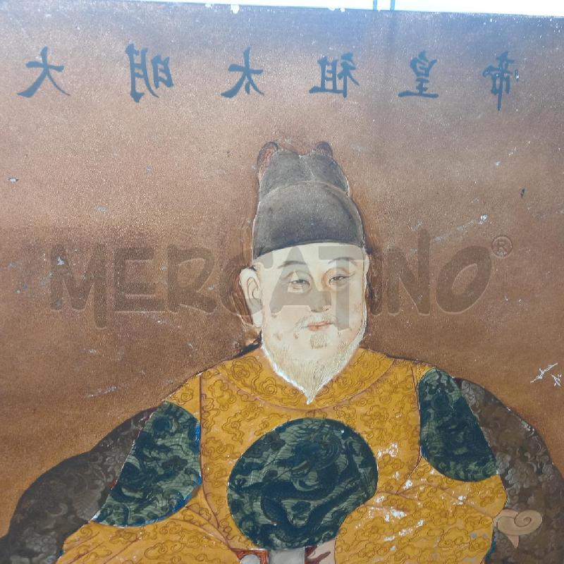 LASTRA DI VETRO DIPINTA IMPERATORE CINA DIFETTI SULLA VERNICIATURA  | Mercatino dell'Usato Siena 3