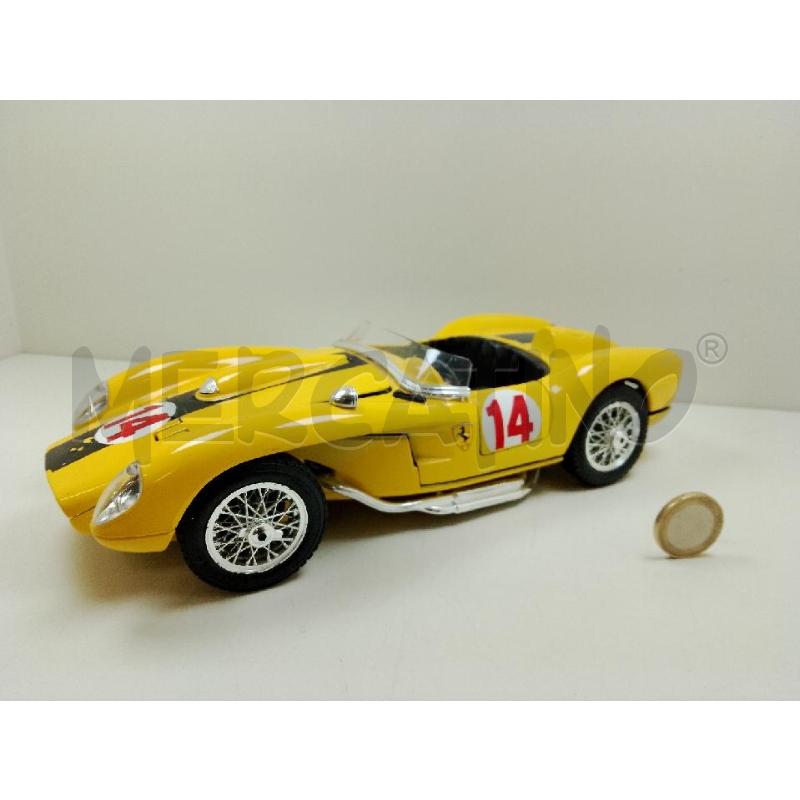 MODELLINO AUTO BURAGO FERRARI 1/18 GIALLA | Mercatino dell'Usato Siena 1