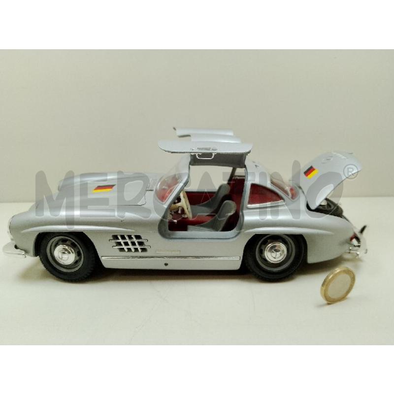 MODELLINO AUTO BURAGO MERCEDES GRIGIA 1/18 | Mercatino dell'Usato Siena 2
