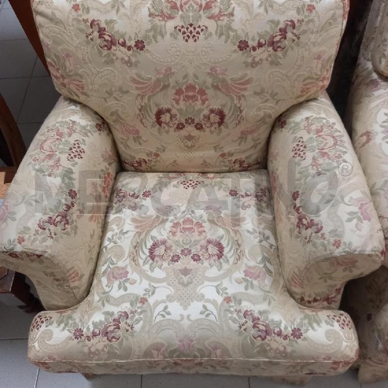 POLTRONA FANTASIA IN STILE | Mercatino dell'Usato Siena 3