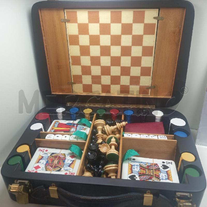 SCATOLA DA GIOCO CON CARTE E PEDINE  | Mercatino dell'Usato Siena 1