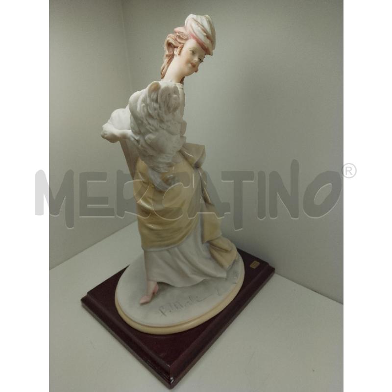 STATUETTA STILE CAPODIMONTE DONNA | Mercatino dell'Usato Siena 1