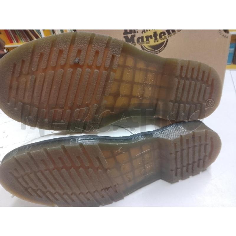 STIVALETTI DR MARTENS BIANCHI SCATOLA | Mercatino dell'Usato Siena 2