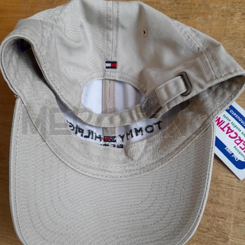 CAPPELLO UOMO HILFIGER | Mercatino dell'Usato Sondrio 2