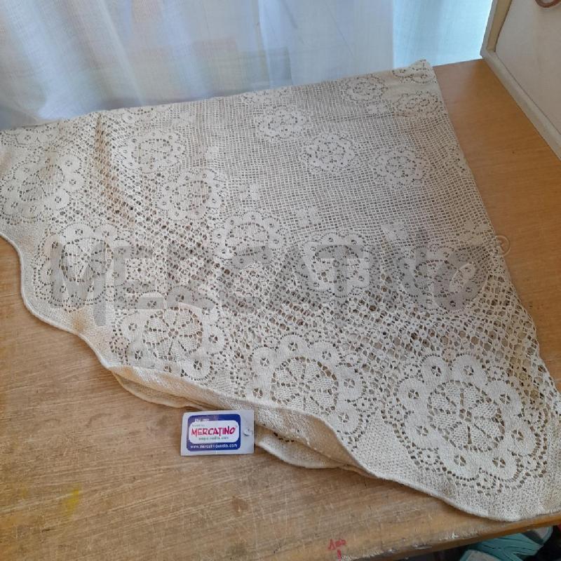 COPRI TAVOLO TIPO PIZZO CM.160 | Mercatino dell'Usato Sondrio 1