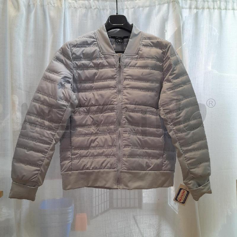 GIUBBINO DONNA NIKE AEROLOFT | Mercatino dell'Usato Sondrio 1