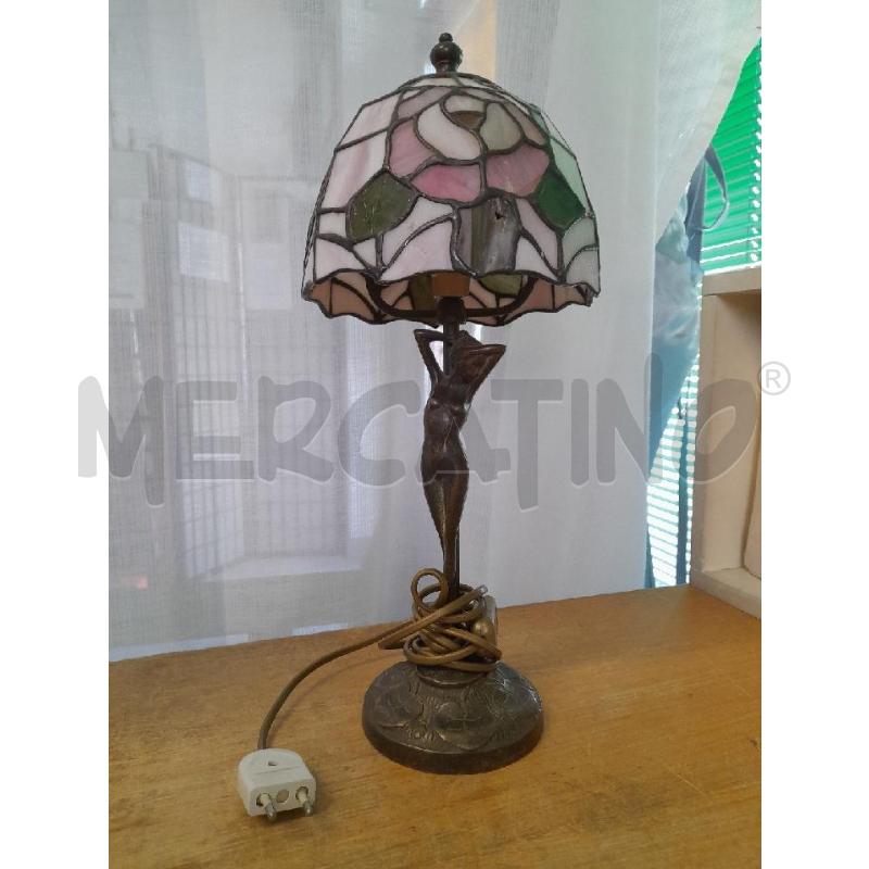 LAMPADA STILE TUFFANY DONNA | Mercatino dell'Usato Sondrio 1