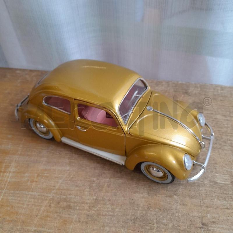 MACCHININA BURAGO 1/18 VOLKSWAGEN ORO | Mercatino dell'Usato Sondrio 1