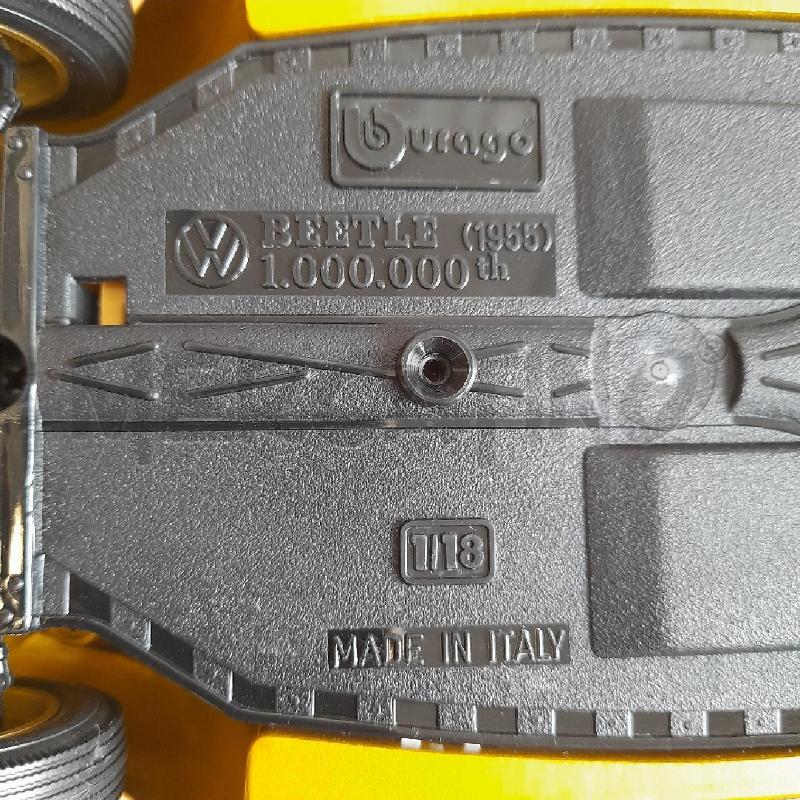 MACCHININA BURAGO 1/18 VOLKSWAGEN ORO | Mercatino dell'Usato Sondrio 3