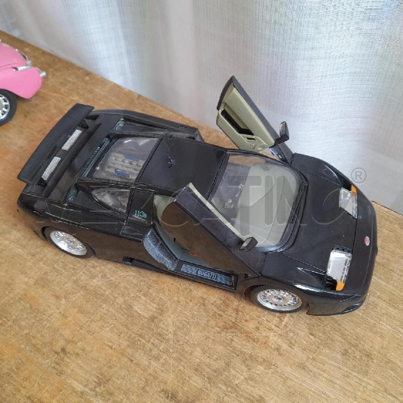 MACCHININA BURAGO BUGATTI NERA 1/18 | Mercatino dell'Usato Sondrio 2