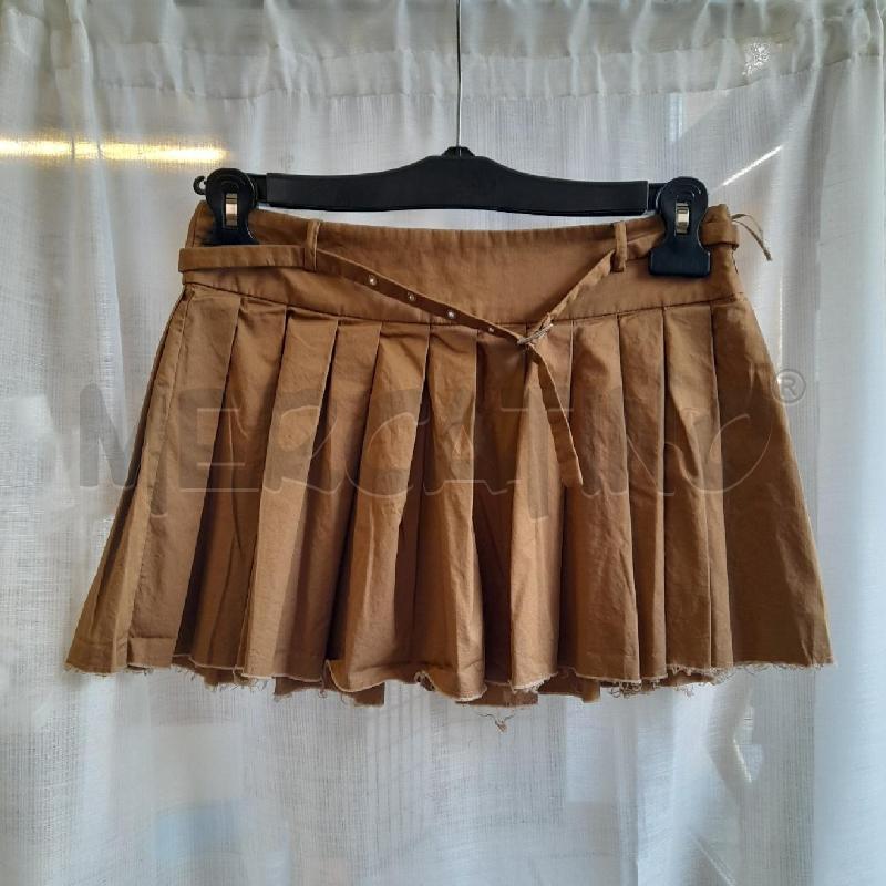 MINIGONNA E CAMICIA CROP TABACCO  | Mercatino dell'Usato Sondrio 2