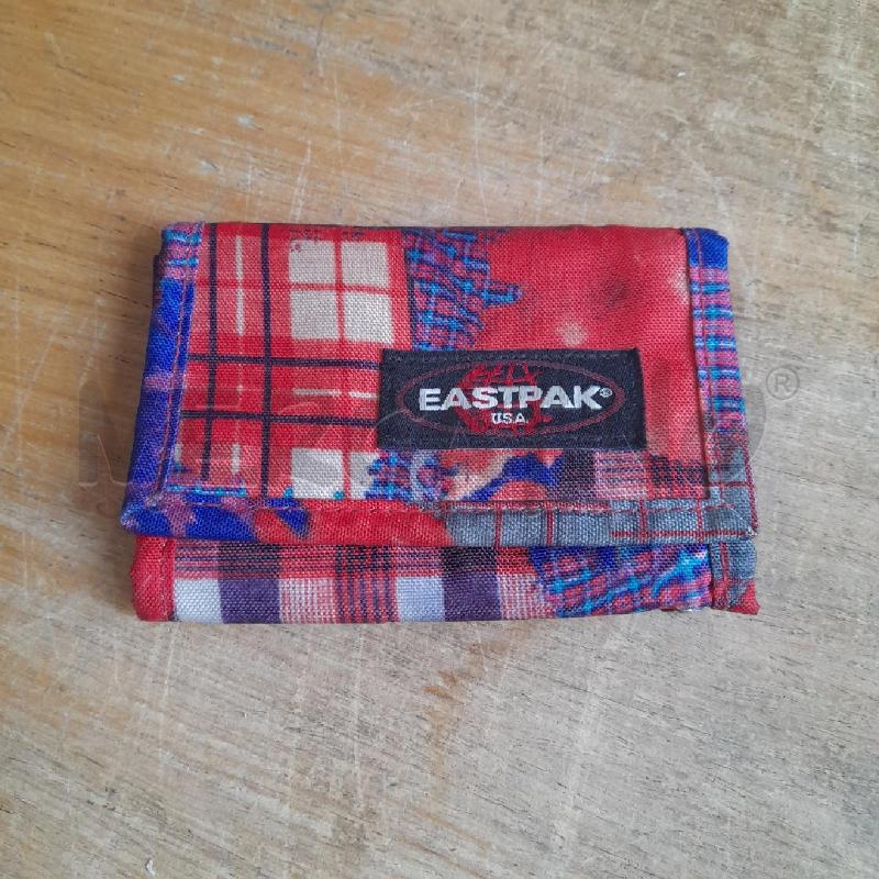 PORTA FOGLIO EASTPAK  | Mercatino dell'Usato Sondrio 1
