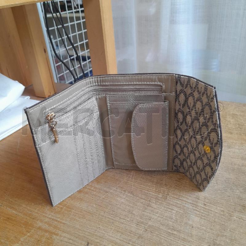 PORTA FOGLIO GUESS | Mercatino dell'Usato Sondrio 2