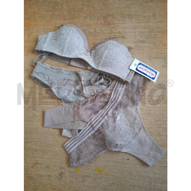 REGGISENO + 4 SLIP INTIMISSIMI | Mercatino dell'Usato Sondrio 1