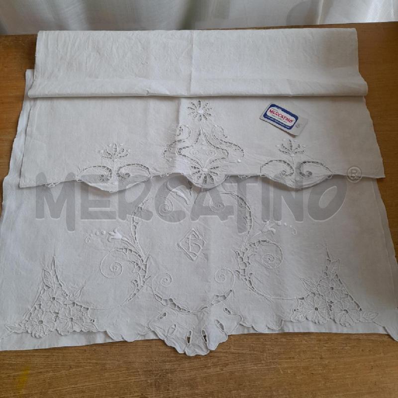 SALVIETTE VINTAGE RICAMATE 2 PZ.  | Mercatino dell'Usato Sondrio 1