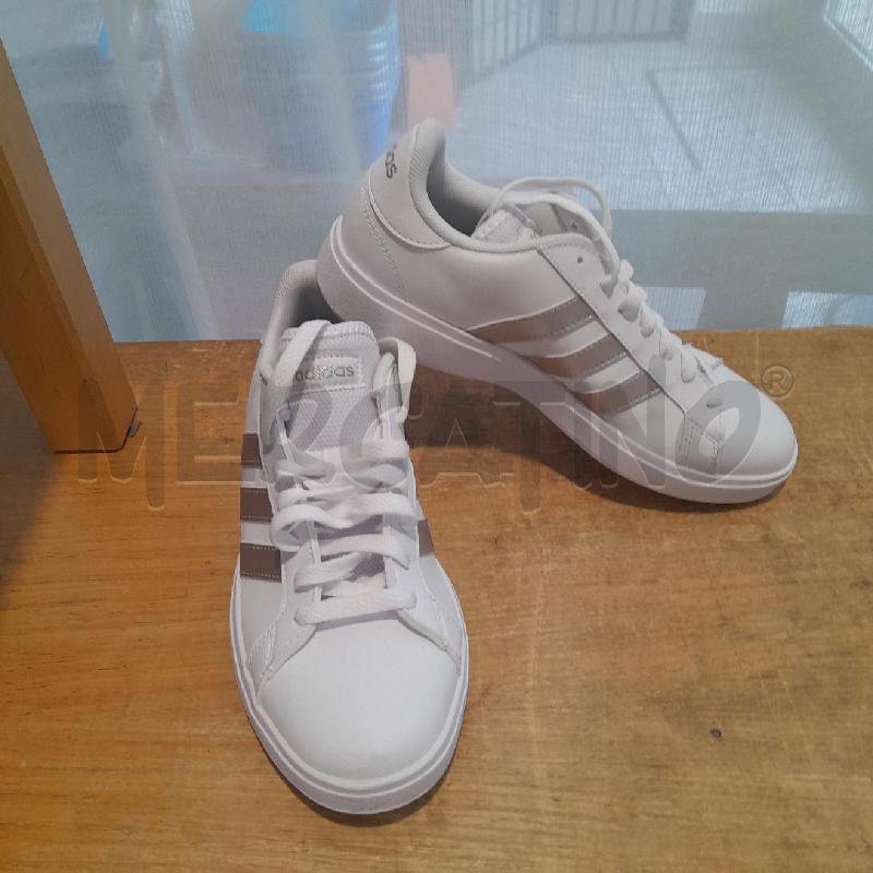 SNEAKERS DONNA ADIDAS BIANCHE | Mercatino dell'Usato Sondrio 1